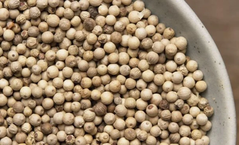 Poivre blanc de Penja du Cameroun / Poivre blanc de Penja / Poivre blanc / Poivre en grains bio / Épices et assaisonnements africains – Image 2